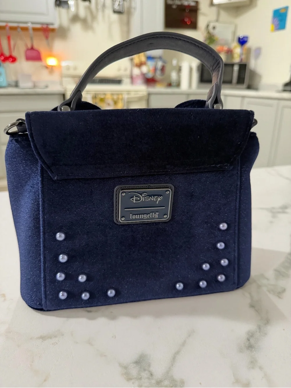 Loungefly Minnie Mouse Velvet Pearl crossbody